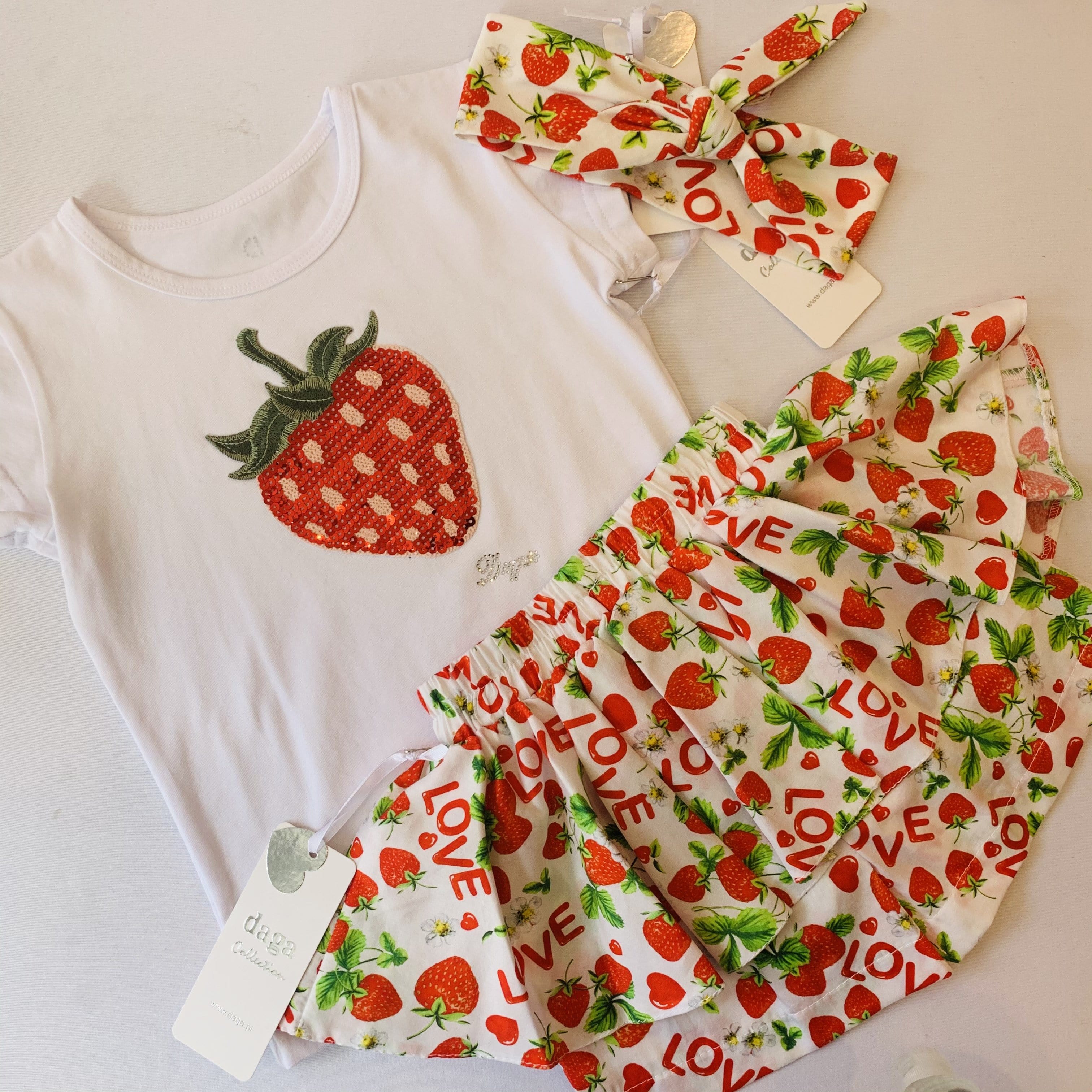 DAGA - Strawberry Print Skort Set