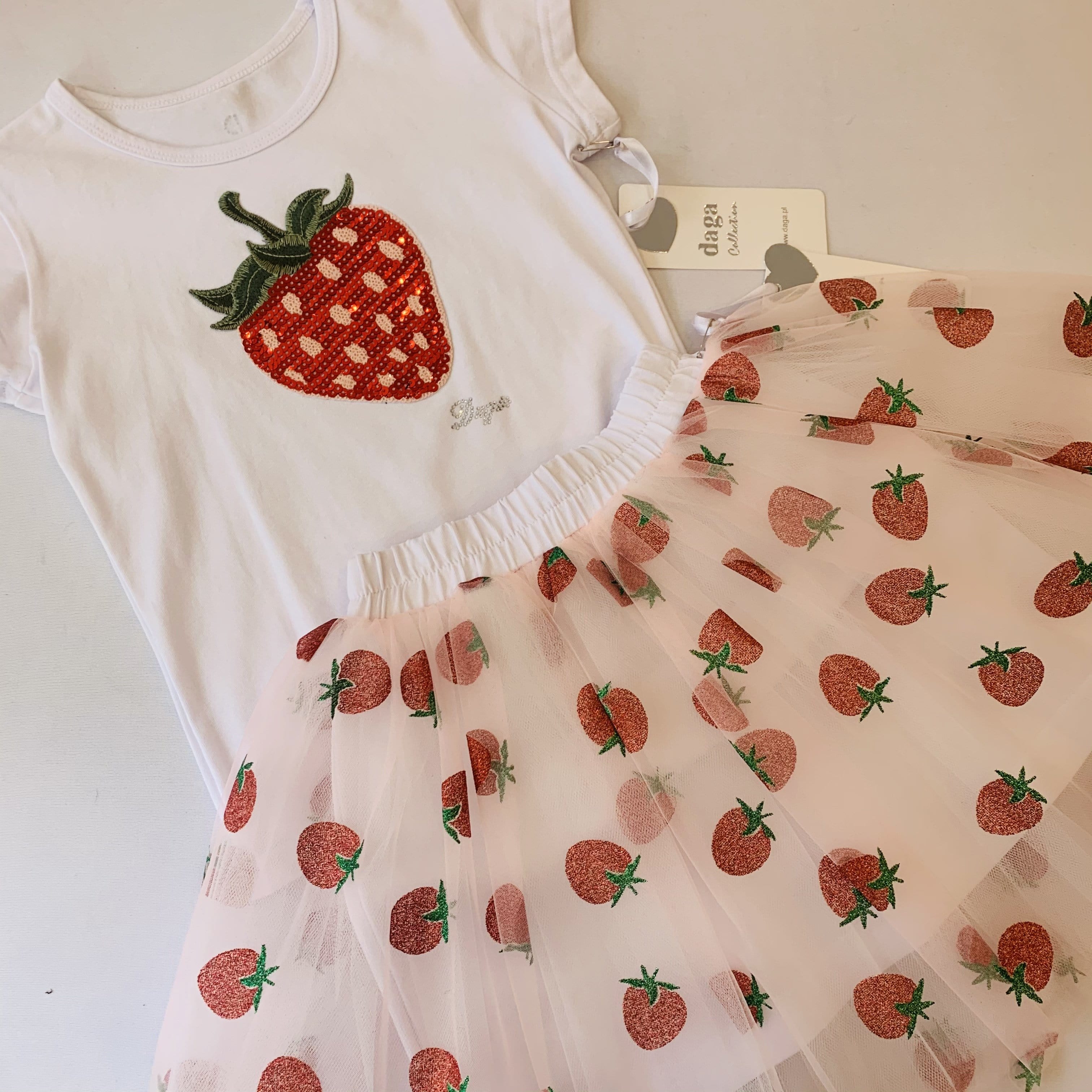 DAGA - Strawberry Tutu Skirt Set