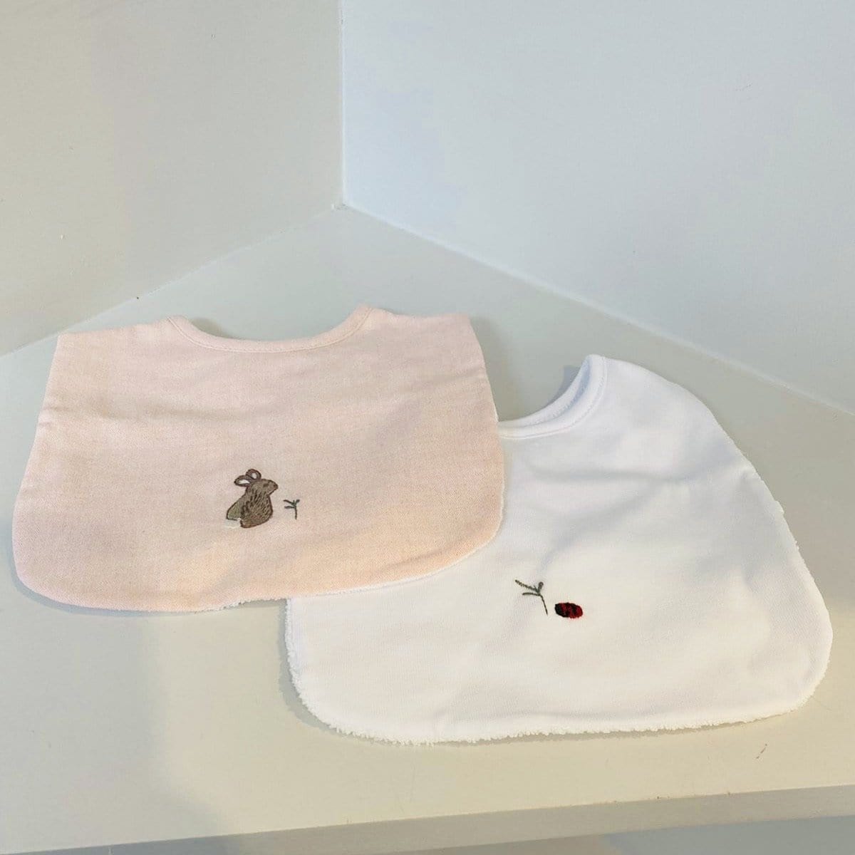 LARANJINHA - Rabbit Babygrow & Bibs - Peach