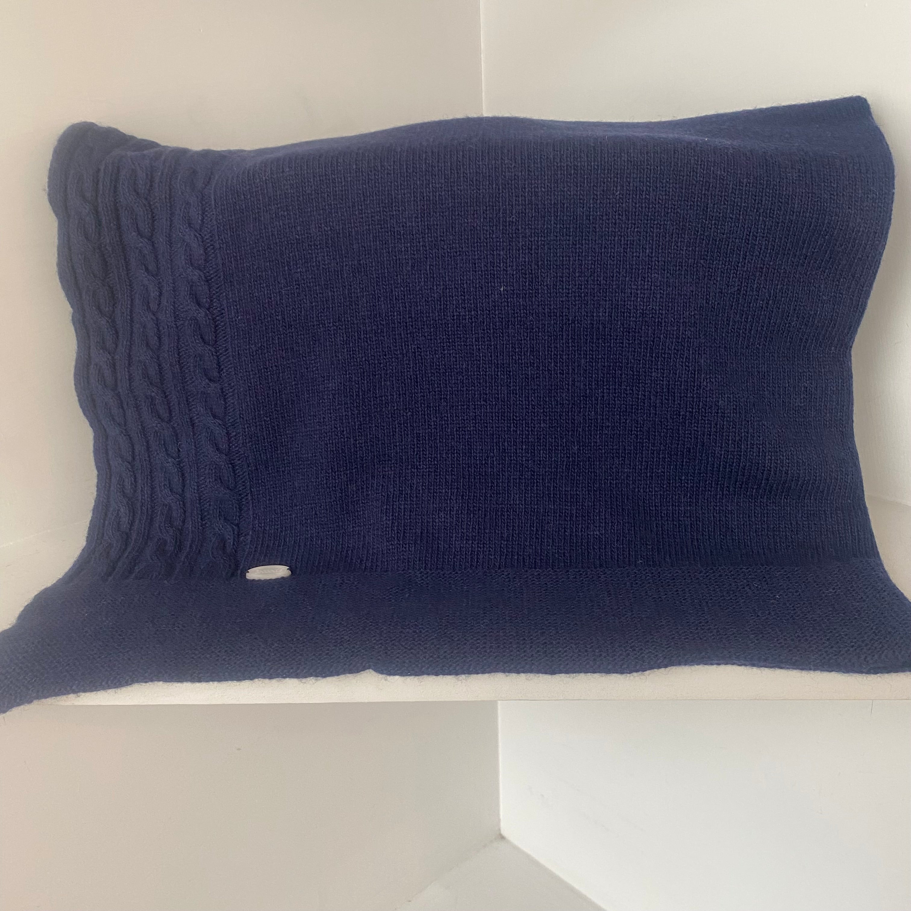 Coccode - Knitted Blanket - Navy