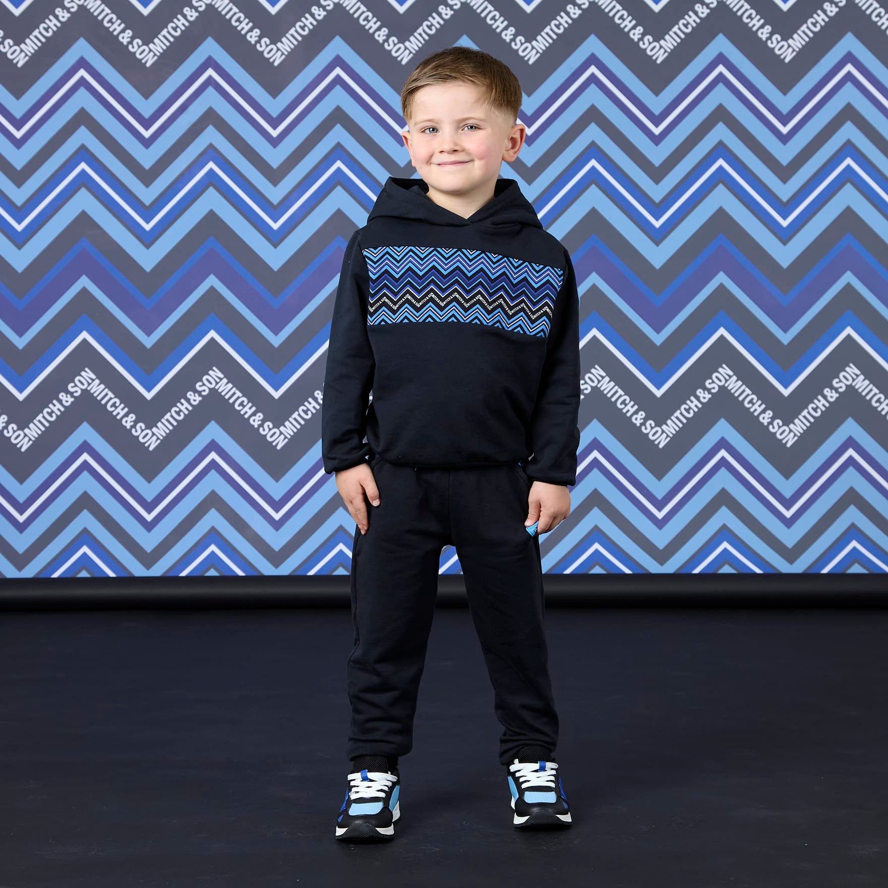 MITCH & SON - Winter Chevron Watson - Zig Zag Hoody Tracksuit - Black