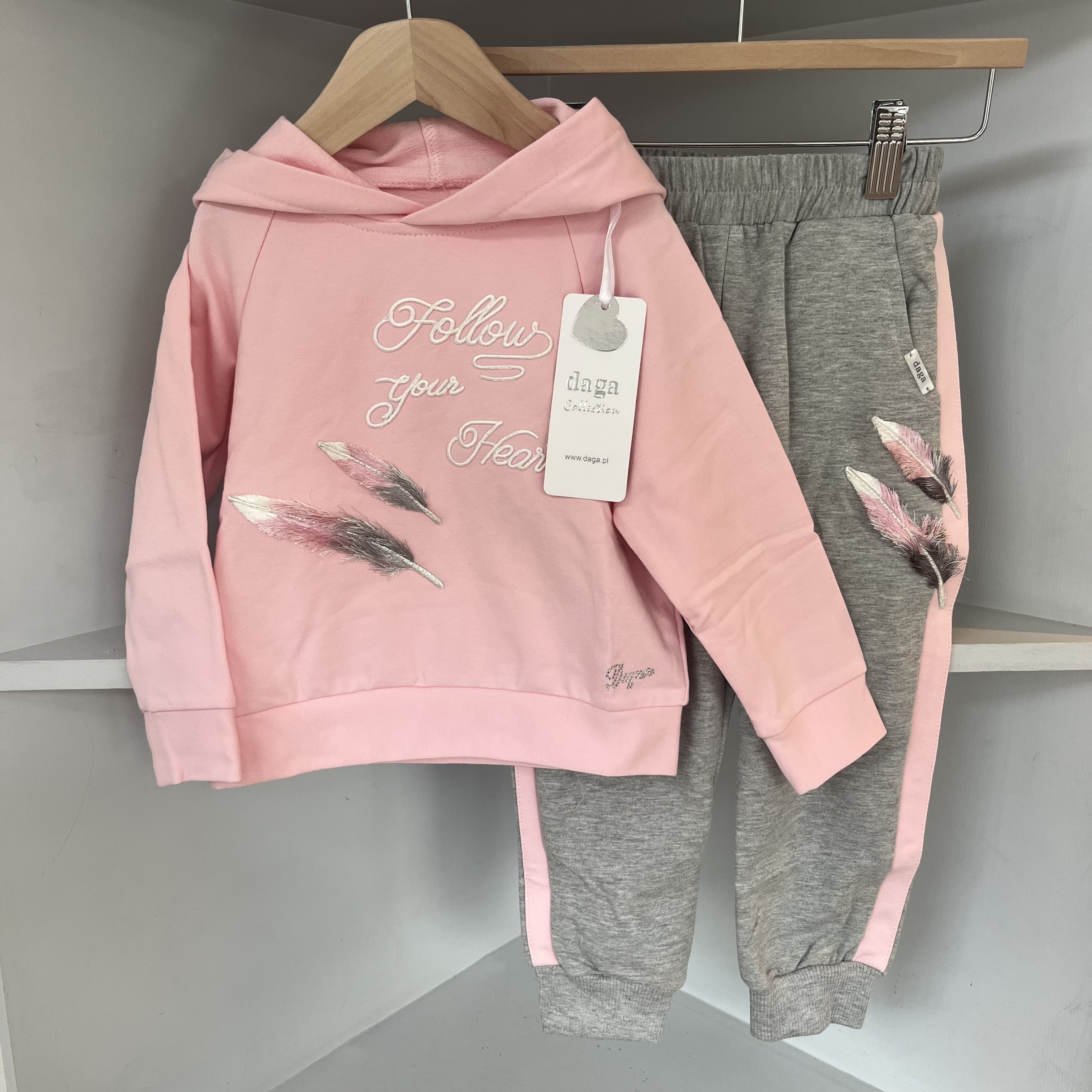 Daga - Feather Hooded Tracksuit - Pink