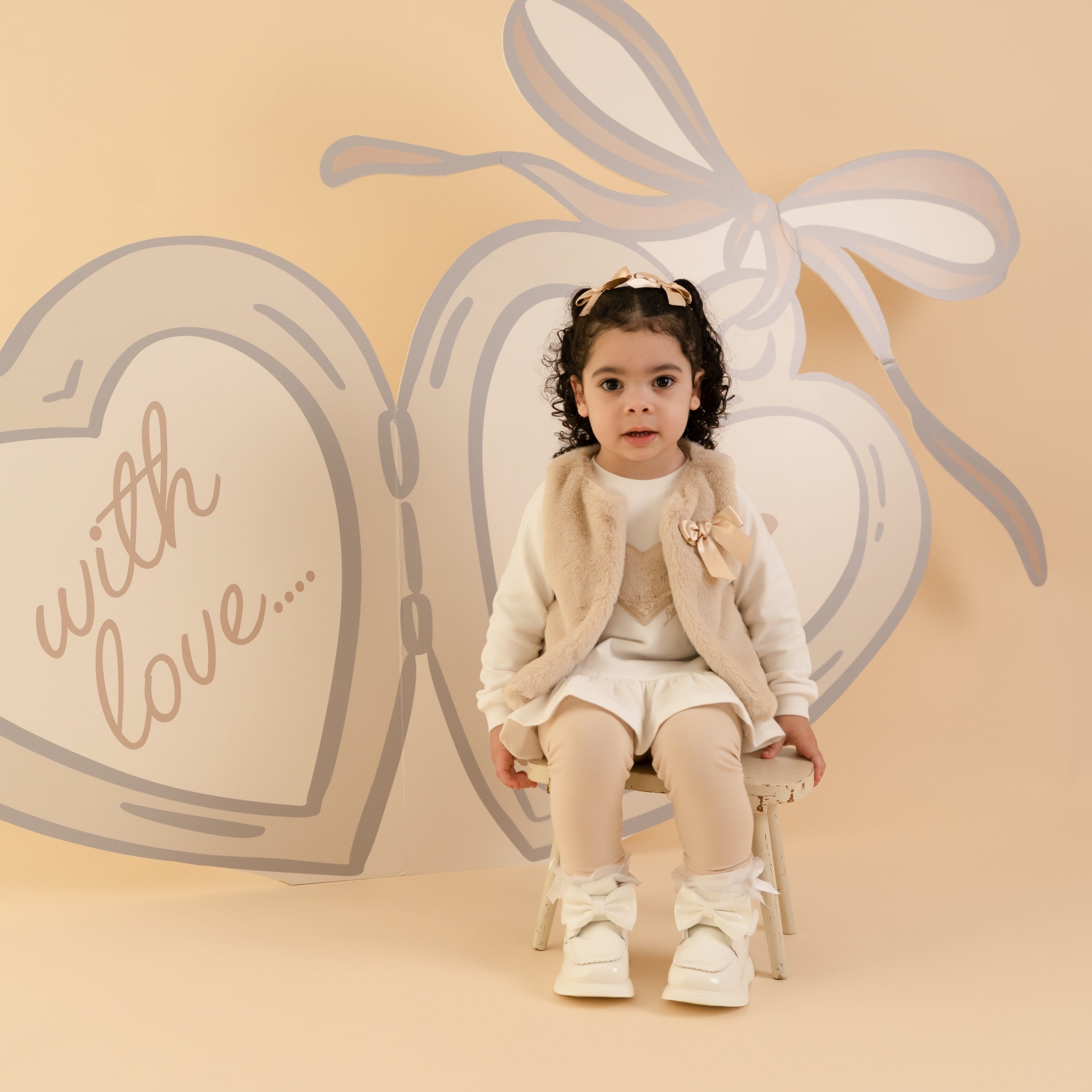 LITTLE A - Little Locket Dani Fur Gilet - Stone Beige