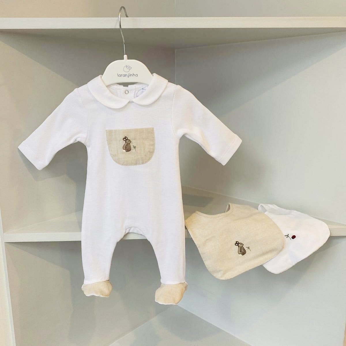 Laranjina - Rabbit Babygrow & Bib - Sand