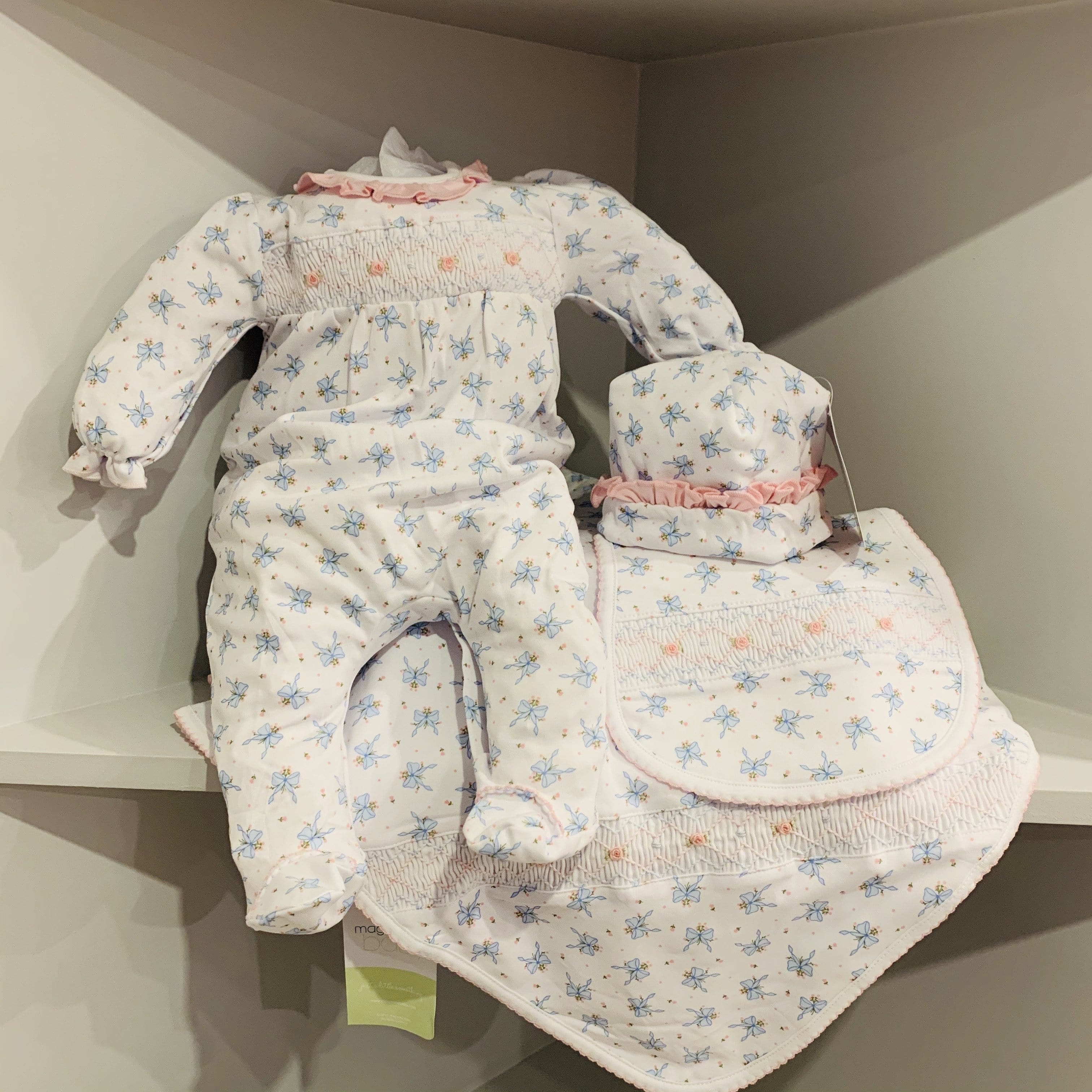 MAGNOLIA BABY - Vintage Bow Smocked Set